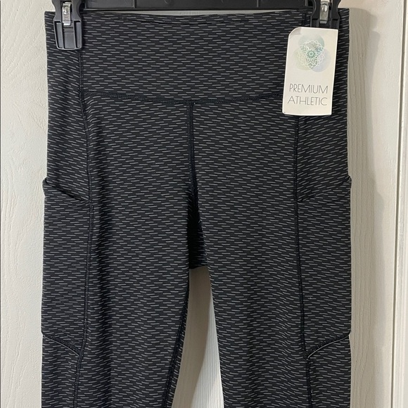 Lululemon Speed Up Tight 28" Score Jacquard Black Luna Size 4 - Picture 9 of 13